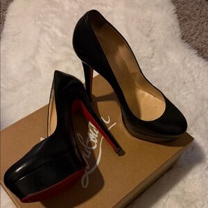 CHRISTIAN LOUBOUTINS BLACK HEELS 👠 🖤❤️ 100mm